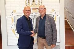 OB Keip mit dem Präsidenten Dr. med. Siggel.
