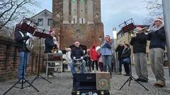 Die Wichtelkapelle aus Ballerup war am Nikolaustag häufiger in der Altstadt zu erleben.