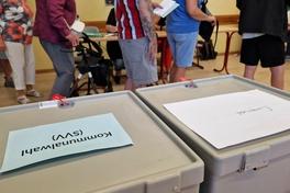 Der Andrang in den Wahllokalen der Stadt war groß. Um 18:00 Uhr schlossen die Wahlstuben und das Auszählen der Stimmen hat begonnen.