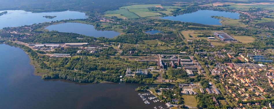 Kirchmöser bei Brandenburg an der Havel im Mai 2024 Luftbild vom Industrie- und Gewerbegebiet Kirchmöser Nord
