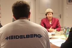 Oberbürgermeisterin Dr. Dietlind Tiemann lobt das Engagement der HDM-Azubis