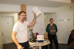 Thomas Seide und Sozialplanerin Natalie Wateau.