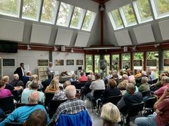 OB vor Ort im Naturschutzzentrum