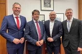 Die Oberbürgermeister Tobias Schick, Steffen Scheller, René Wilke und Mike Schubert.