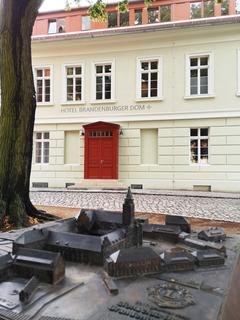 Hotel Brandenburger Dom am Burghof 11