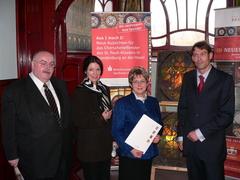 Sparkassenstiftung und MBS lösen Zusage ein