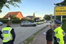 Am ersten Schultag hatten sich Susanne Fischer, Mathias Lorek und Florian Pletzzur Sicherheit in die Göttiner Landstraße gestellt.