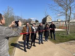 beim Bad durchschneiden