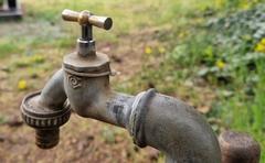 Wasserhahn