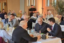 Oberbürgermeister Steffen Scheller im Gespräch mit dem Kreis- und Landesverbandsvorsitzenden der Gartenfreunde Fred Schenk.