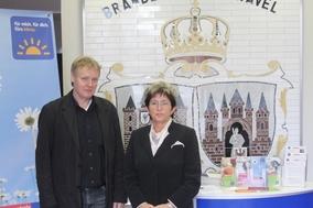 Oberbürgermeisterin Dr. Dietlind Tiemann und Frank Hildenbrandt vom Klimateam bei der Vorstellung des Programms der 1. Kommunalen Klimakonferenz