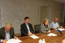 Zum Brandeinsatz in einem Mehrfamilienhaus in der Beethovenstraße 16 und 18 am 27.07.2011