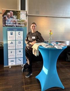 Die städtische Sozialplaner Natalie Wateau stellte unter anderem die SeniorenApp vor.