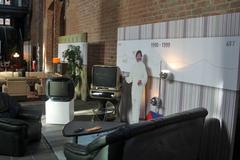 Colani-TV, Ausstellungsstück aus dem Museum Staßfurt, das Produkte aus der 65-jährigen Unternehmensgeschichte für Ausstellungszwecke zur Verfügung stellte