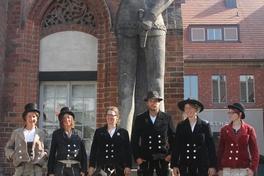 Junge Brandenburgerin auf "Tippelei"