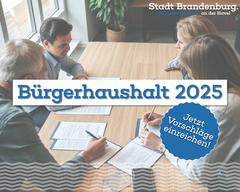 Menschen an einem Tisch