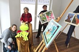 Fouqué-Bibliothek-Direktorin Cornelia Stabrodt hat mit ihren Mitstreiterinnen Karin Warnken und Heidi Mendel den Kultur- zum Märchenpavillon gemacht.