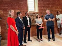 Einweihung der "Verrückten Kapelle" nach aufwendiger Restaurierung