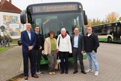 VBBr-Geschäftsführer Jörg Vogler mit der Behindertenbeauftragten Katrin Tietz, Sybille Kluge vom Behindertenbeirat und Daniel Keip.