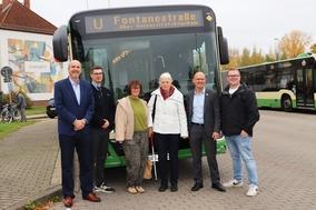 VBBr-Geschäftsführer Jörg Vogler mit der Behindertenbeauftragten Katrin Tietz, Sybille Kluge vom Behindertenbeirat und Daniel Keip.