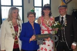 Stadtschlüssel sind wieder im Rathaus