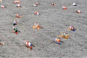 Rudern: Ein besonderes Erlebnis für die Wanderruderer war die gemeinsame Fahrt auf dem Zielabschnitt der Regattastrecke.