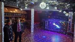 Eine der beiden Tanzflächen.