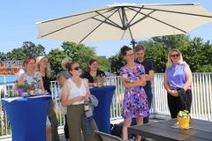 Die offizielle Einweihung erfolgte auf der Terrasse der Kita.