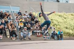 Auch der Nachwuchs kann schon gut mit dem rollenden Brett umgehen