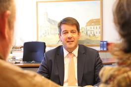 Oberbürgermeister im Gespräch mit Bürgern