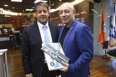 Oberbürgermeister Steffen Scheller gemeinsam mit dem stellvertretenden Bürgermeister von rishon LeZion Maxim Babitzki.