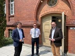 Oberbürgermeister Steffen Scheller, Toralf Engelbrecht, Direktor des Arbeitsgericht Brandenburg, Jan Redmann (v.li.n.re.)