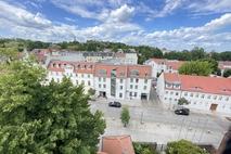 Blick auf das Sorat-Hotel.