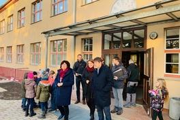 OB Steffen Scheller besichtigt Baufortschritt an Grundschule Kirchmöser