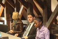 Bürgermeister Steffen Scheller und die Jugendlichen im Rathaus