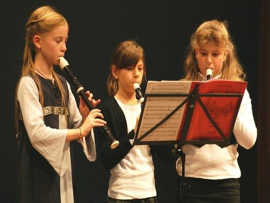 Natalia Jahn, Laura Franke und Martha Dierks beim Wettbewerb im Jahr 2010