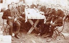 Geselliges Beisammensein um 1915.