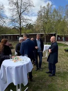 Menschen im Gespräch