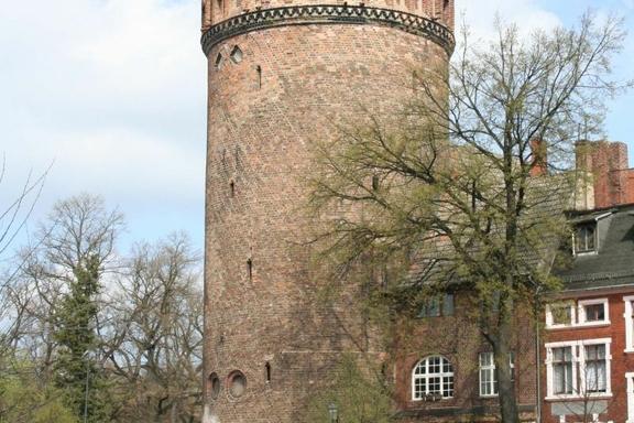 Turmgeschichten im Steintorturm: Mittagsfrau und Aschenweib