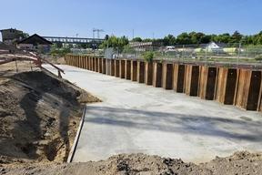 Sohle Fundament Widerlager an Bahnanlage der DB AG