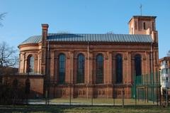 Die Dreifaltigkeitskirche von außen.