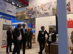 Kathrin Schneider, Ministerin für Infrastruktur und Landesplanung,am Stand der Stadt Brandenburg an der Havel