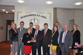 Gruppenfoto im Rathaus