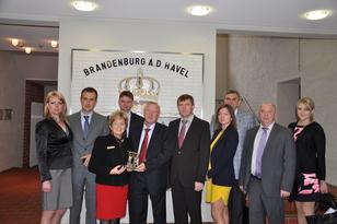 Gruppenfoto im Rathaus