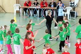 Fröhlicher Kita-Wettbewerb mit "Adi"