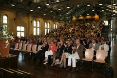 Studierende und Gäste bei der Immatrikulationsfeier 2012 im Audimax der FHB.