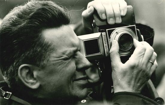 Mit seinem Fotoapparat hielt er viele wichtige Momente der Zeit- und Stadtgeschichte im Bild fest.