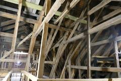 Dachstuhl des Doms St. Peter und Paul