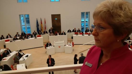 Oberbürgermeisterin Dr. Dietlind Tiemann im Landtag Brandenburg