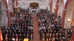Brandenurger und Gäste beim Festakt im Dom zu Brandenburg